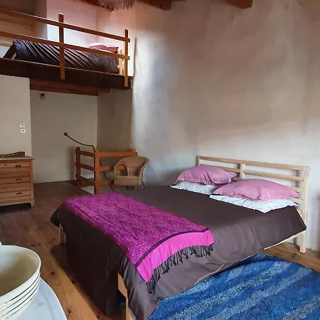 Un F2 Pour Les Voyageurs Et Les Pelerins! Apartamento